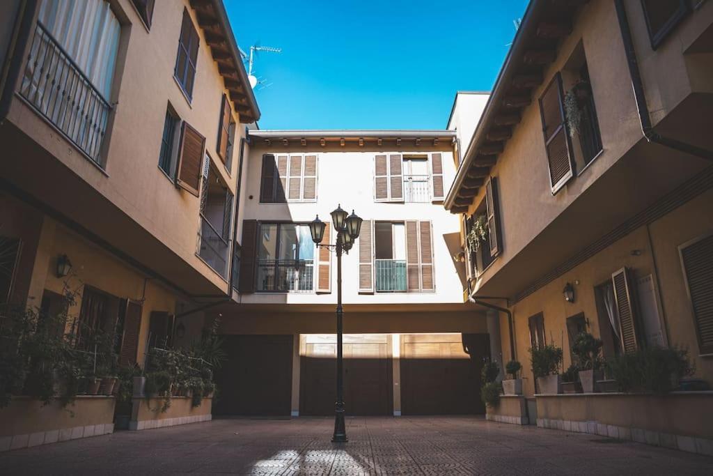 La Corte Apartment Monza - Milano + Free Wi-Fi Lissone Dış mekan fotoğraf