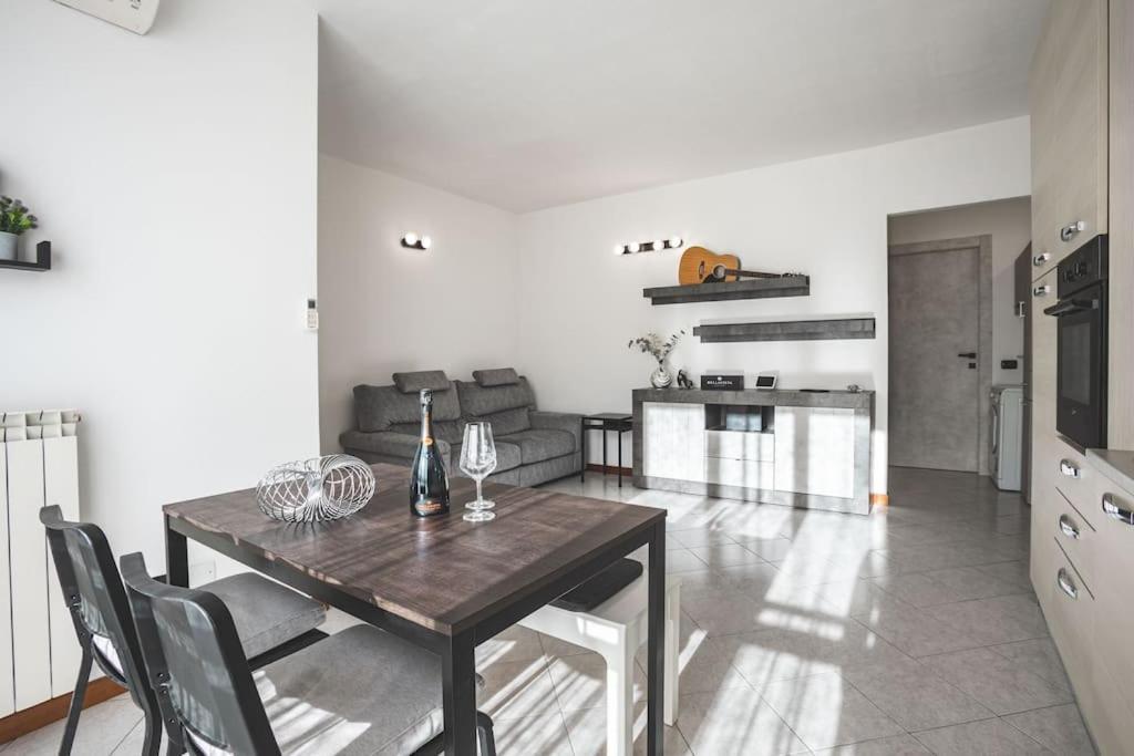 La Corte Apartment Monza - Milano + Free Wi-Fi Lissone Dış mekan fotoğraf
